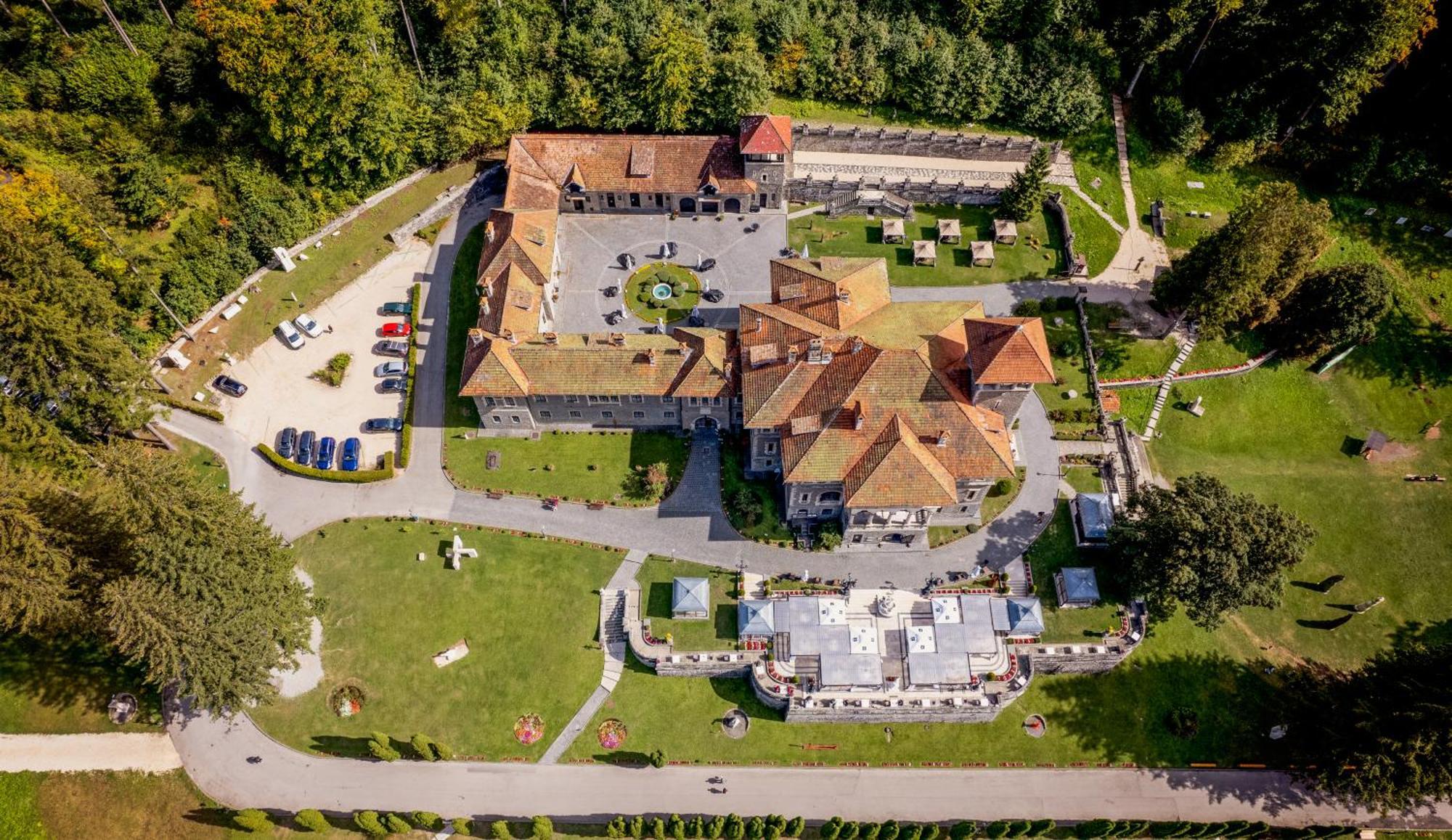 Castelul Cantacuzino บุชเตนี ภายนอก รูปภาพ